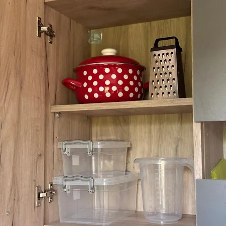 Reina With Free Parking *