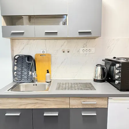 Reina With Free Parking Üsküp