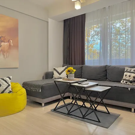 Reina With Free Parking Apartament Skopje