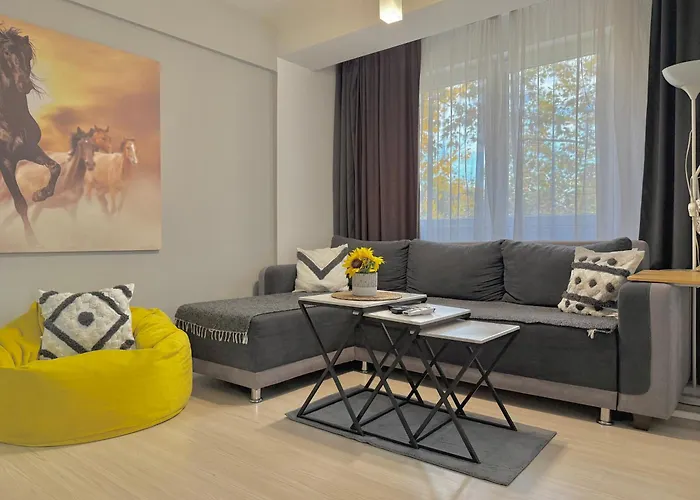 Reina With Free Parking Apartament Skopje