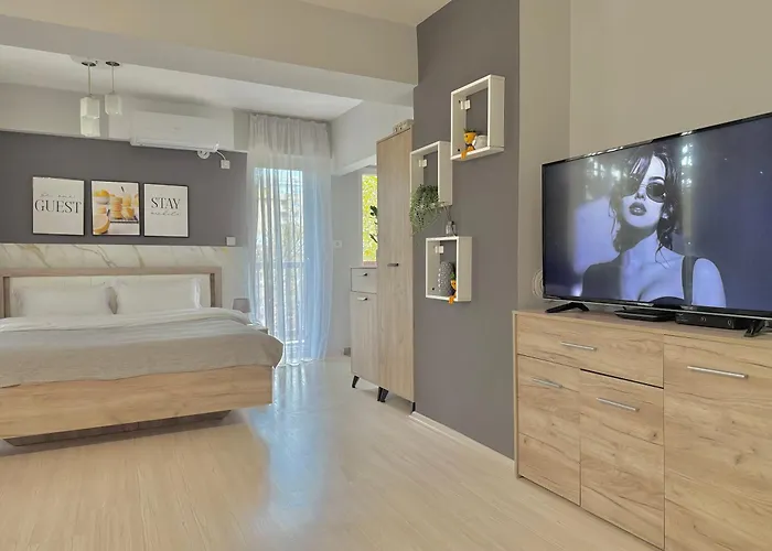 Reina With Free Parking דירה סקופיה