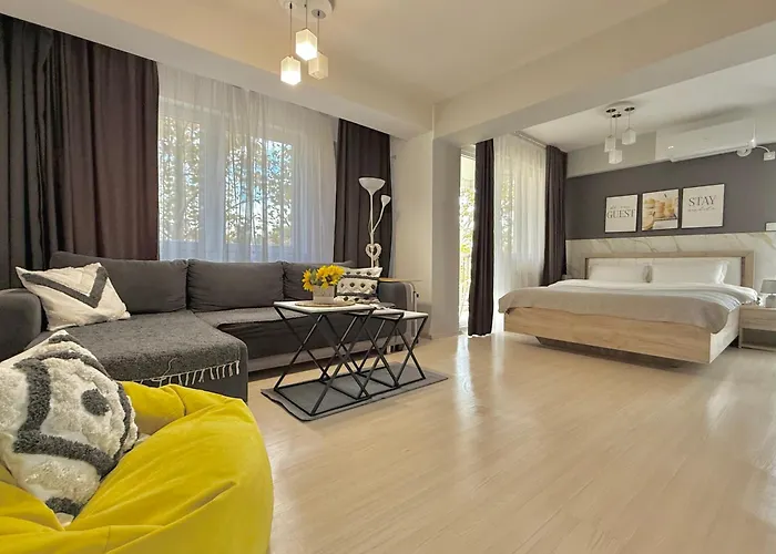 Reina With Free Parking Skopje